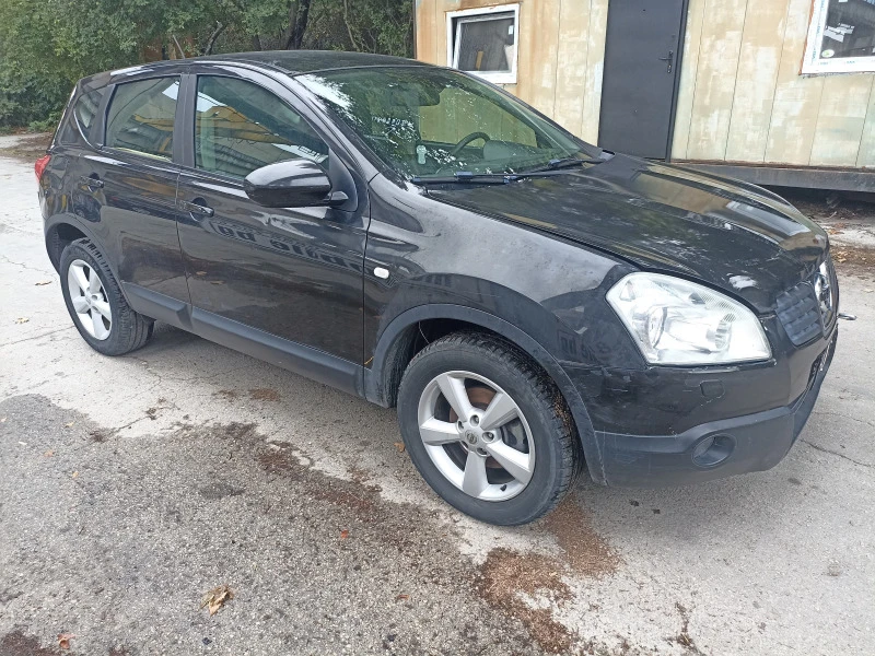 Nissan Qashqai 1, 5 DCI, снимка 2 - Автомобили и джипове - 40869155