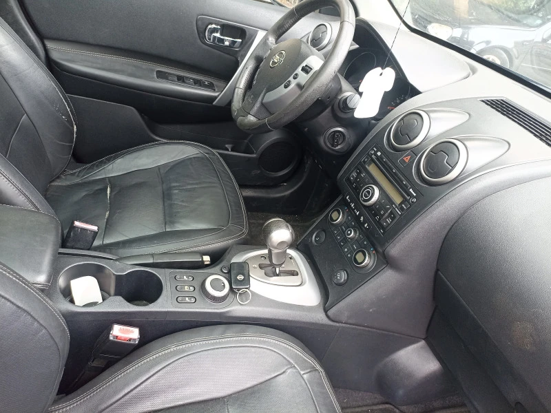 Nissan Qashqai 1, 5 DCI, снимка 14 - Автомобили и джипове - 40869155