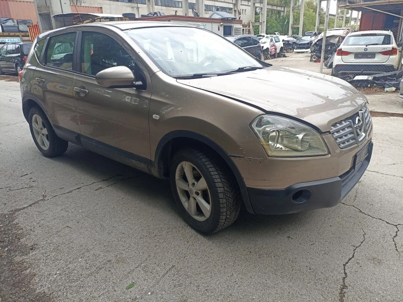 Nissan Qashqai 1, 5 DCI, снимка 3 - Автомобили и джипове - 40869155