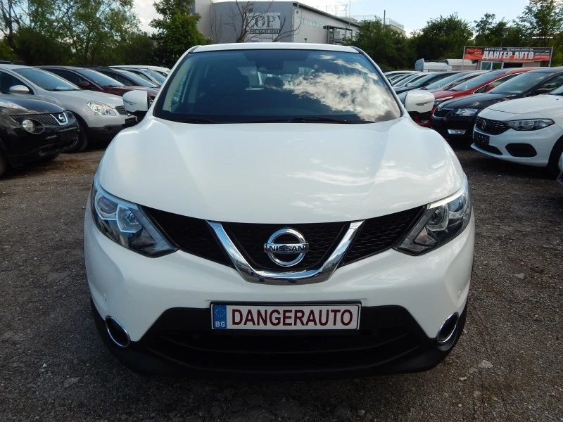 Nissan Qashqai 1.5DCI* НАВИГАЦИЯ* , снимка 2 - Автомобили и джипове - 45434616