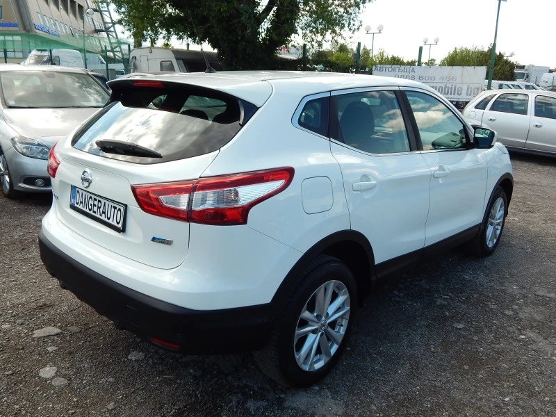 Nissan Qashqai 1.5DCI* НАВИГАЦИЯ* , снимка 4 - Автомобили и джипове - 45434616