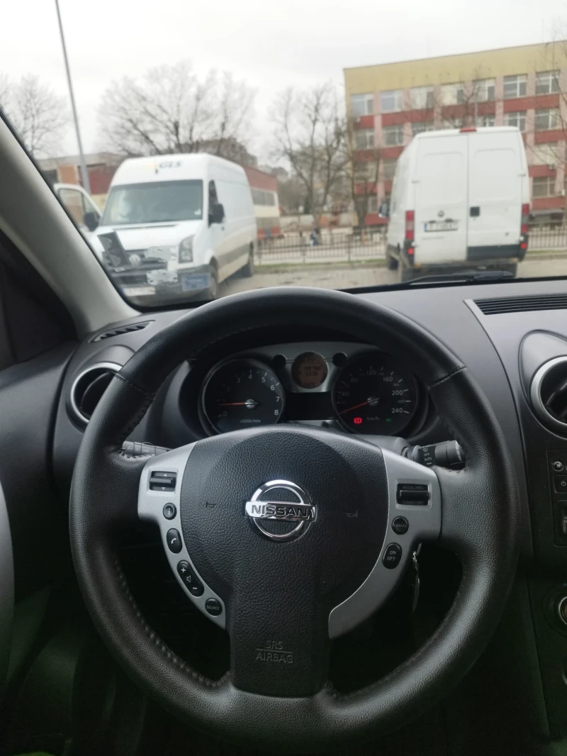 Nissan Qashqai J10, снимка 9 - Автомобили и джипове - 49506553