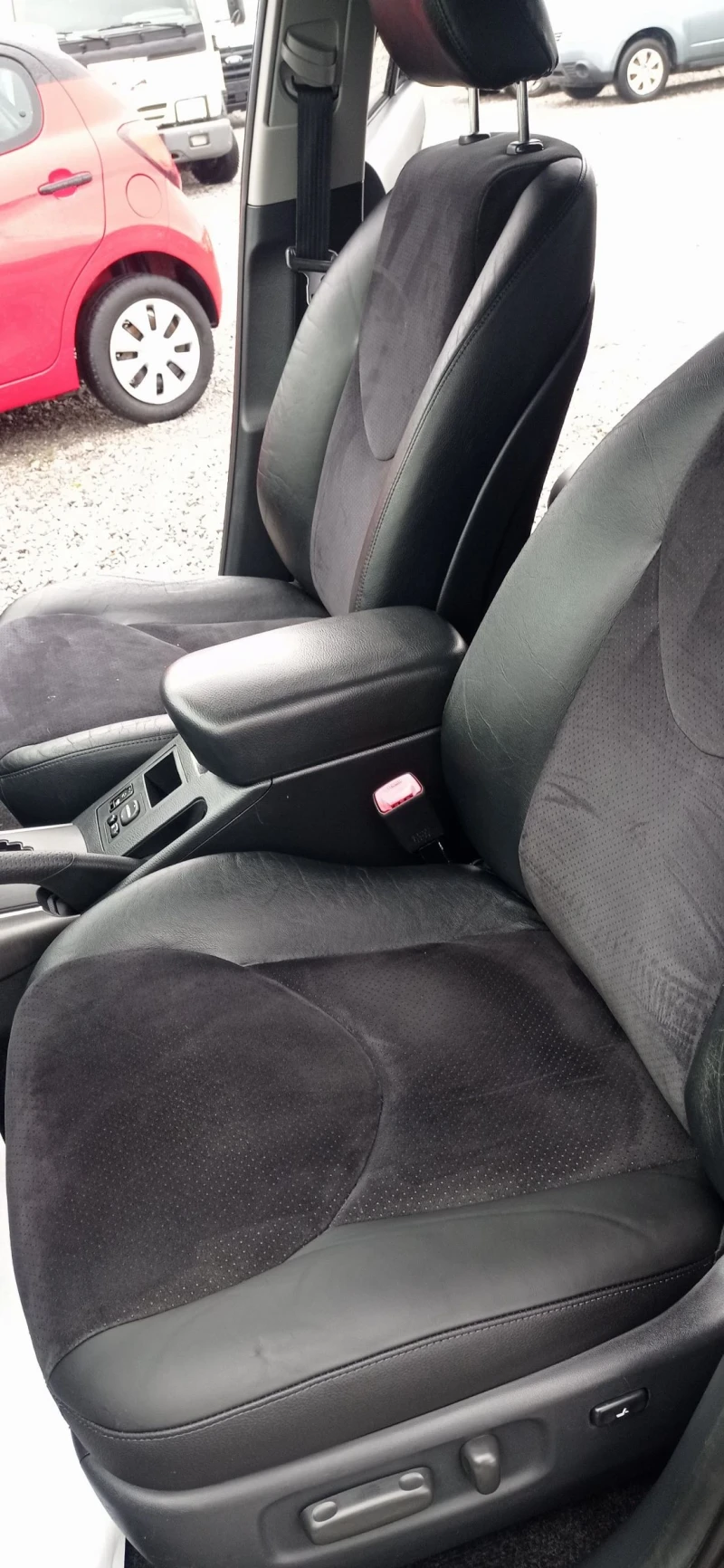 Toyota Rav4 D4D Automatic Crossover , снимка 5 - Автомобили и джипове - 52197784