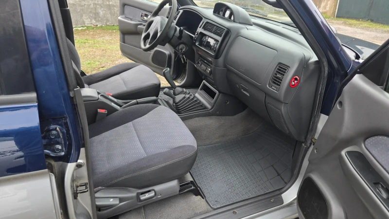 Mitsubishi L200, снимка 12 - Автомобили и джипове - 53476675