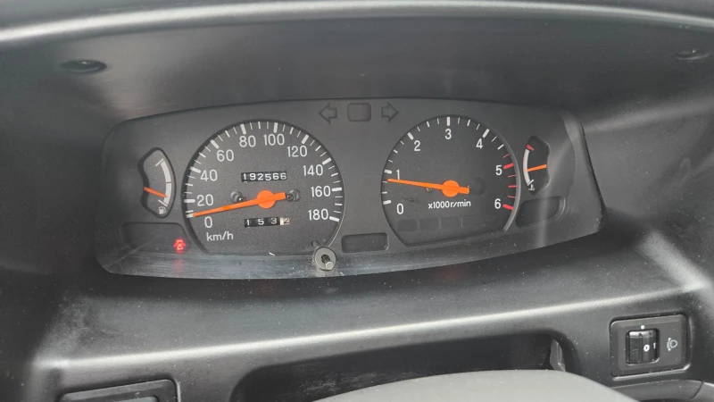 Mitsubishi L200, снимка 9 - Автомобили и джипове - 53476675