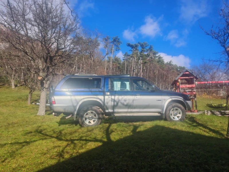 Mitsubishi L200, снимка 14 - Автомобили и джипове - 53476675
