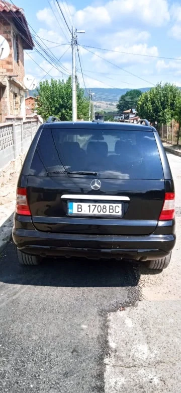 Mercedes-Benz ML 270, снимка 2 - Автомобили и джипове - 48903831