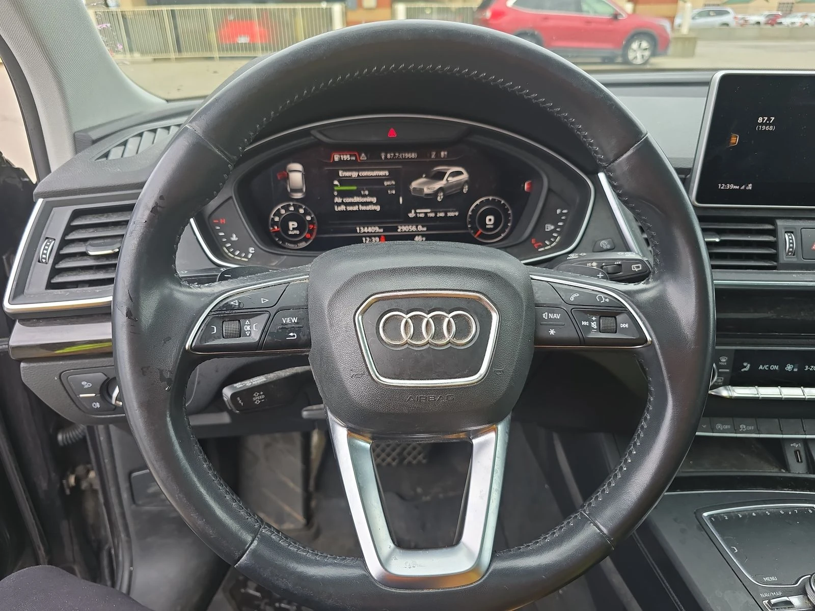 Audi Q5 Premium* Диг.табло* Подгрев* Keyless* Пано*  - изображение 9