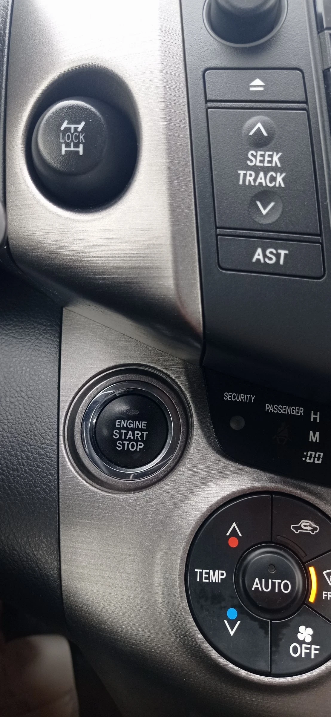 Toyota Rav4 D4D Automatic Crossover  | Mobile.bg   13