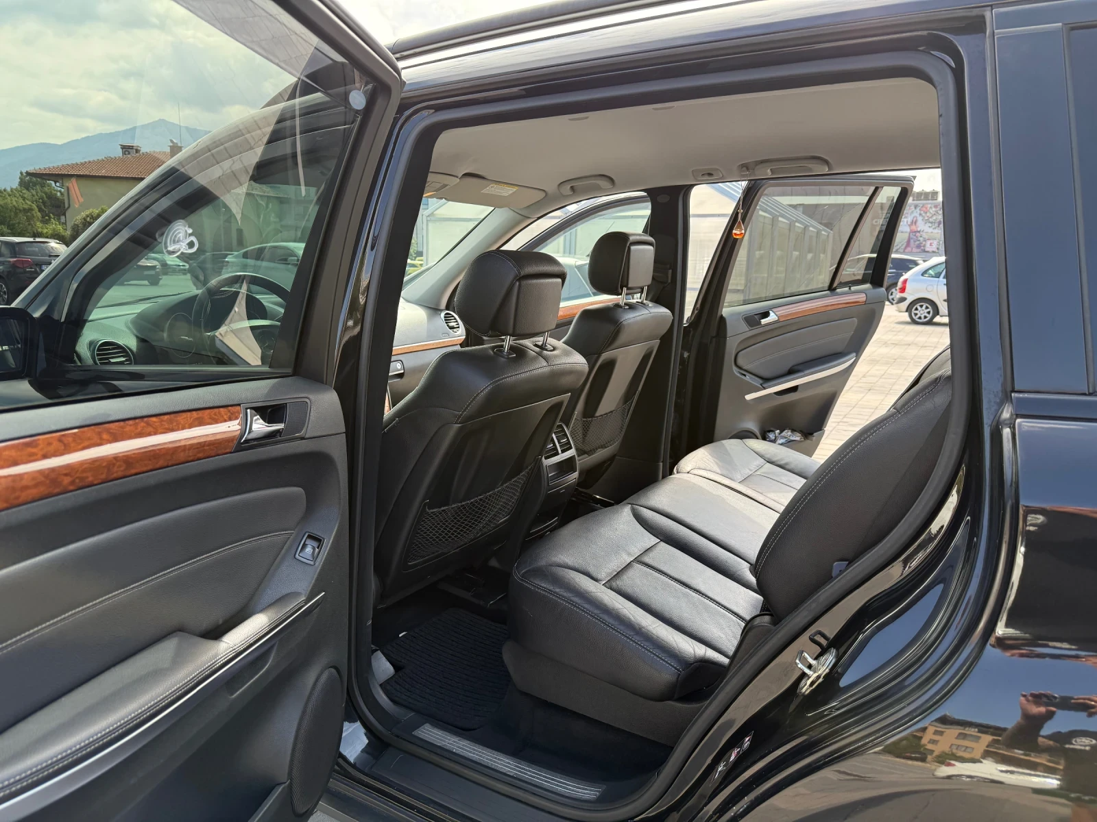 Mercedes-Benz GL 320  - изображение 8