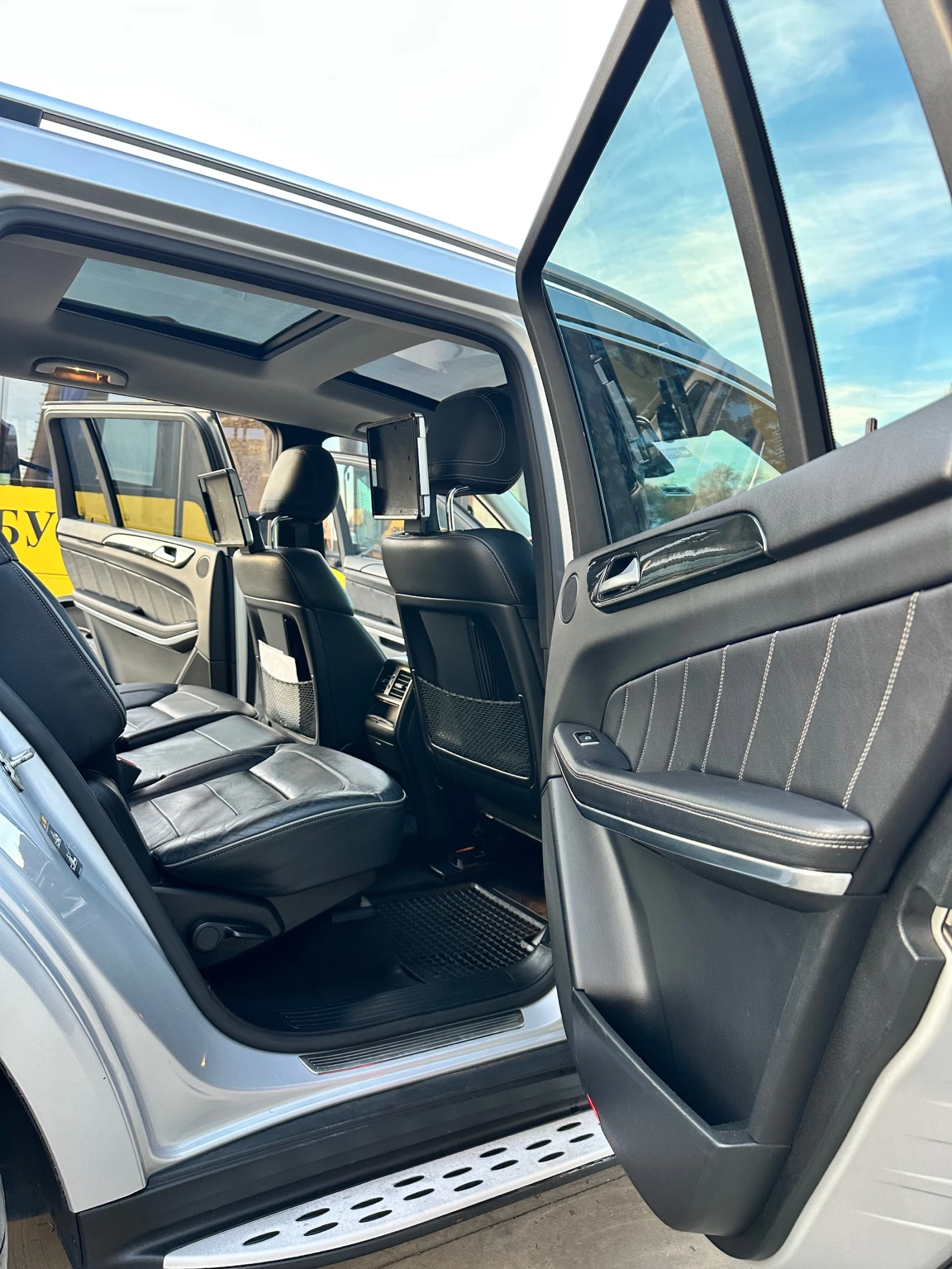 Mercedes-Benz GL 350 AMG-4MATIC-PANORAMA-360CAMERA-7MESTA-FULL, снимка 11 - Автомобили и джипове - 53985930