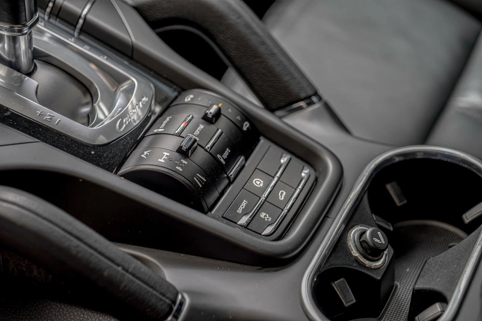 Porsche Cayenne S V8 4.8/PDLS/Bose/PDC/Memory/Шибедах, снимка 9 - Автомобили и джипове - 54357966