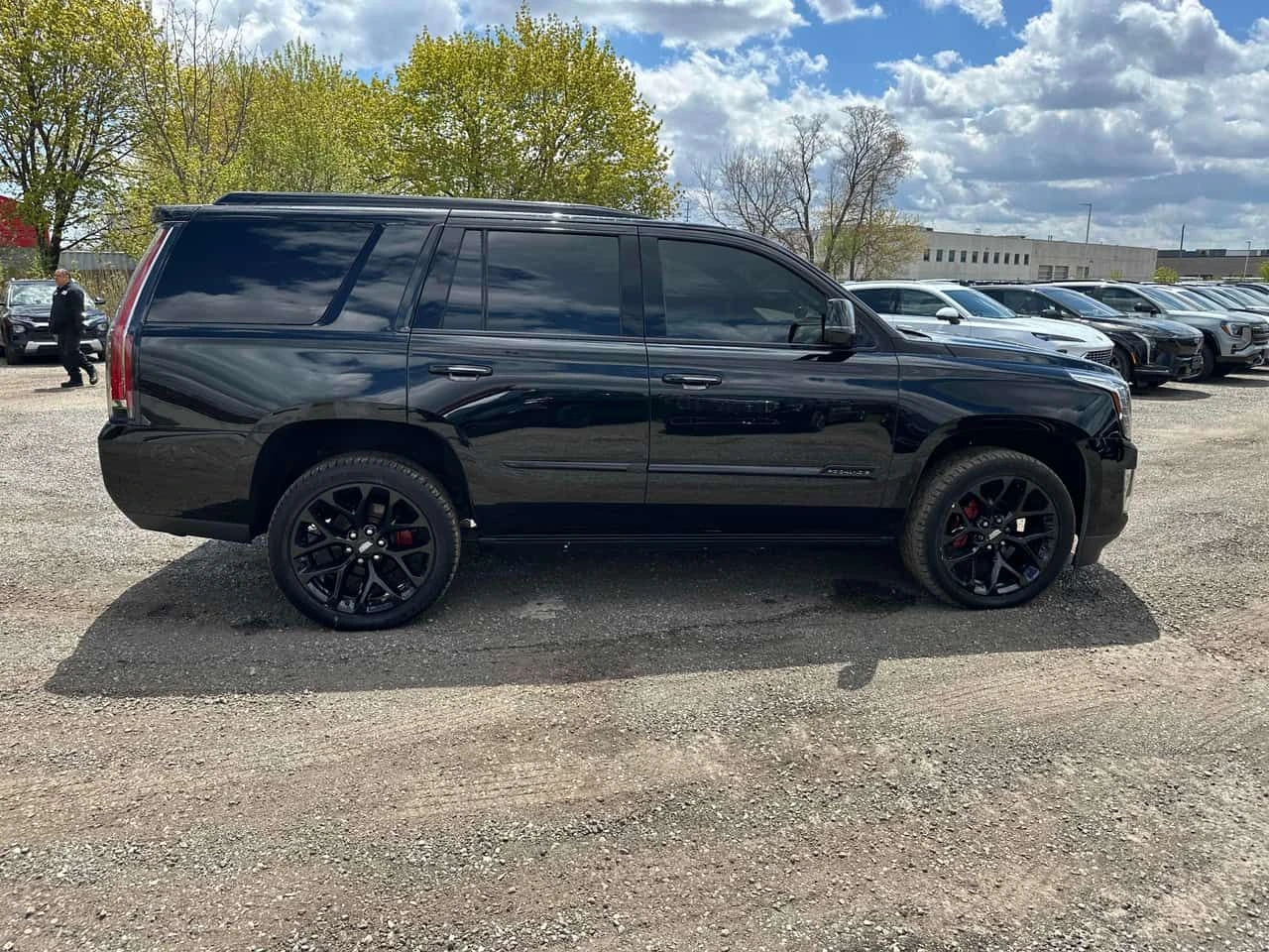 Cadillac Escalade * Platinum * 360 * 2 КЛЮЧА * ТЕЛЕВИЗОРИ, снимка 3 - Автомобили и джипове - 54501899