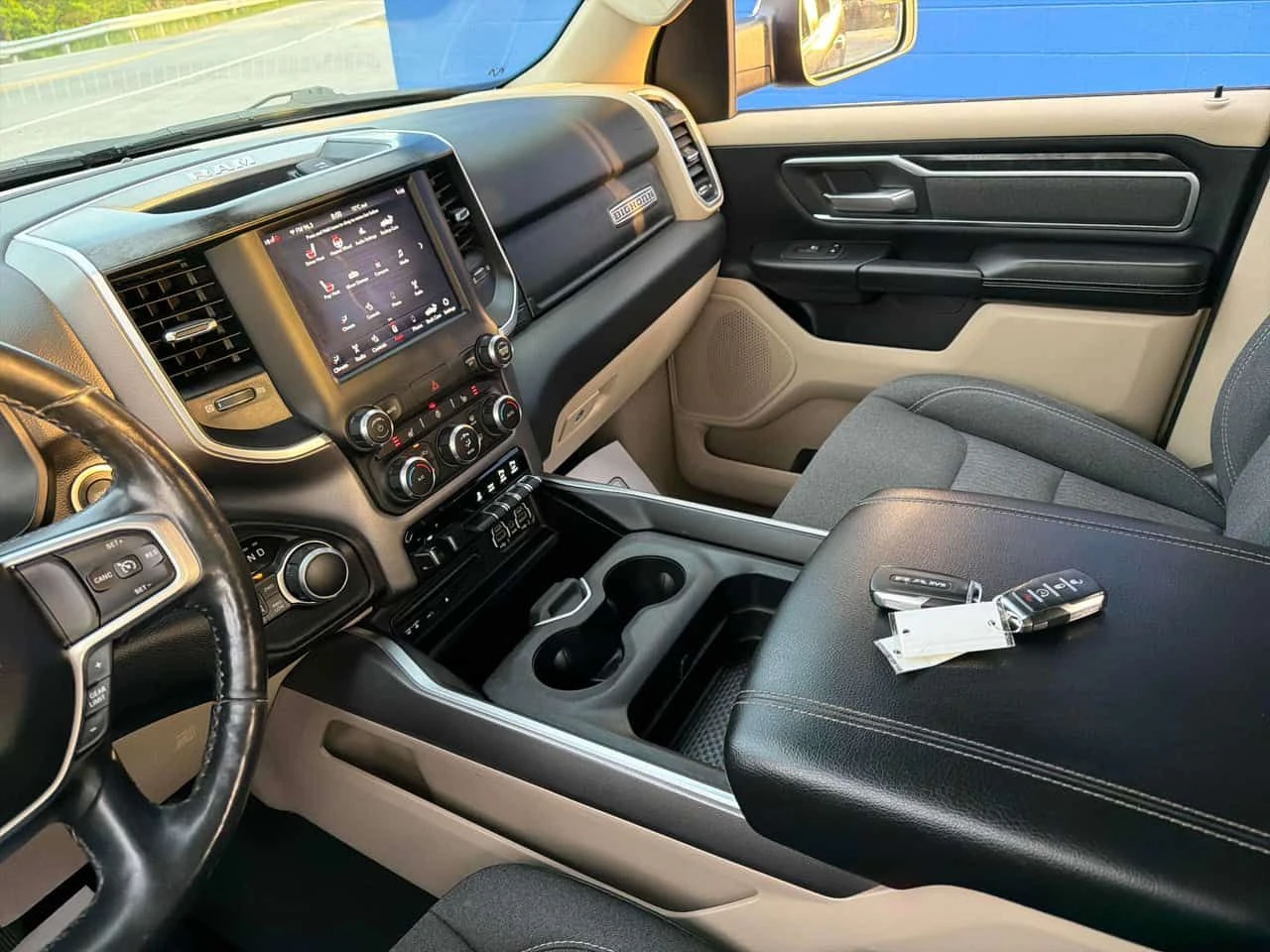 Dodge RAM 1500 * Big Horn * CARFAX * БЕЗ ПЪРВОНАЧАЛНА ВНОСКА, снимка 9 - Автомобили и джипове - 54706707