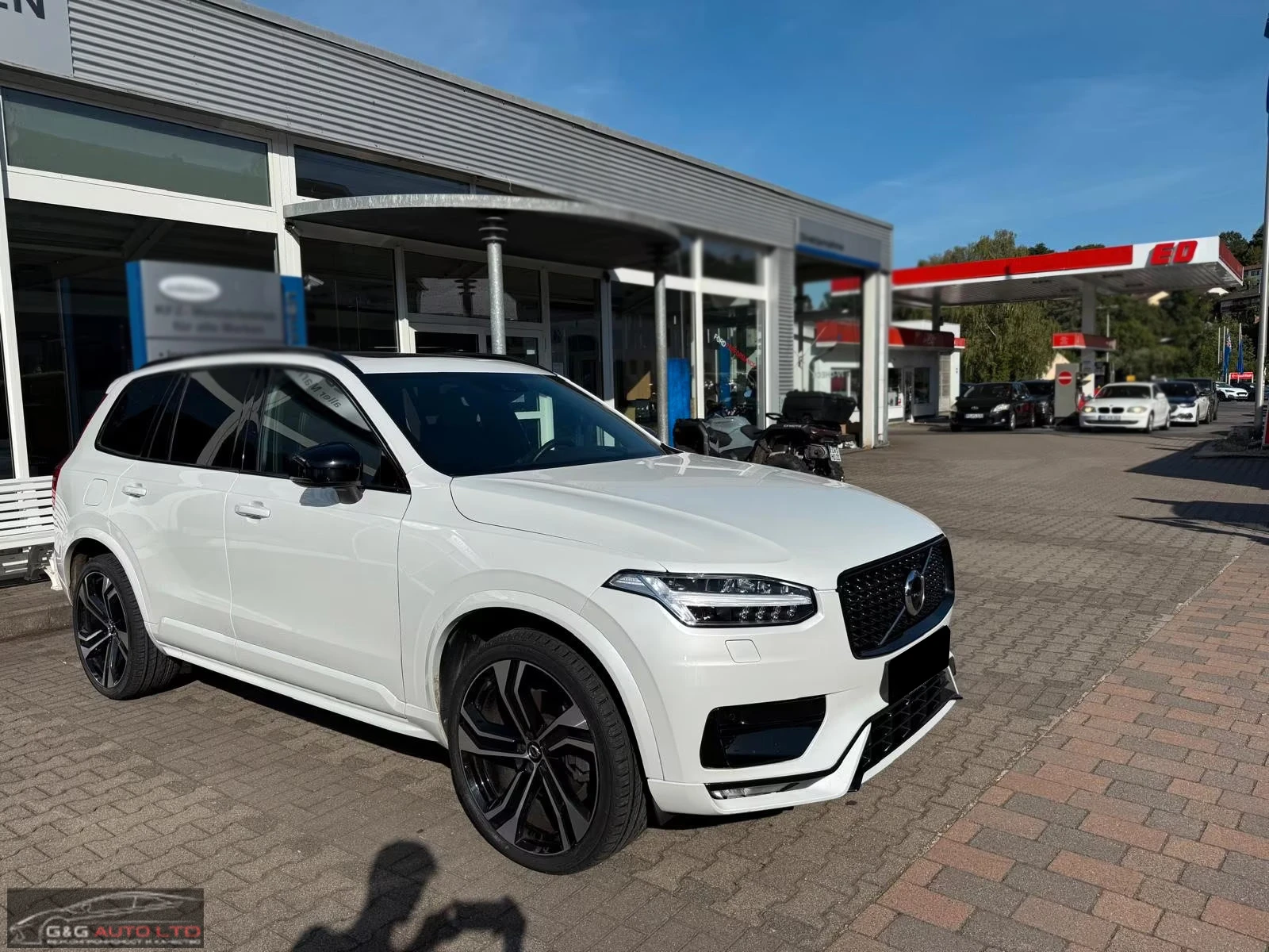 Volvo Xc90 R-DESIGN/235HP/7S/AWD/PANO/CAM/MEMO/H&K/624q, снимка 5 - Автомобили и джипове - 55737865