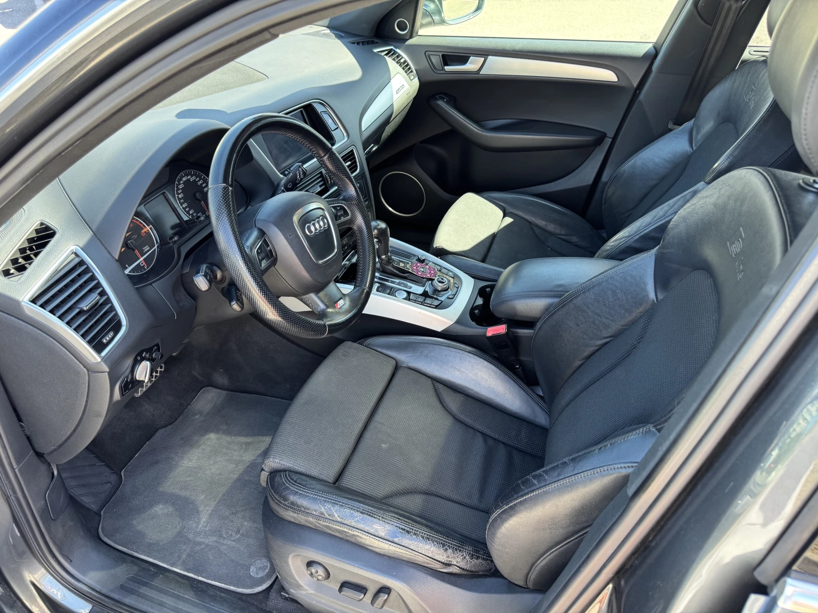 Audi Q5 3.0 Diesel Quattro Панорама Bang & Olufsen, снимка 7 - Автомобили и джипове - 56019894