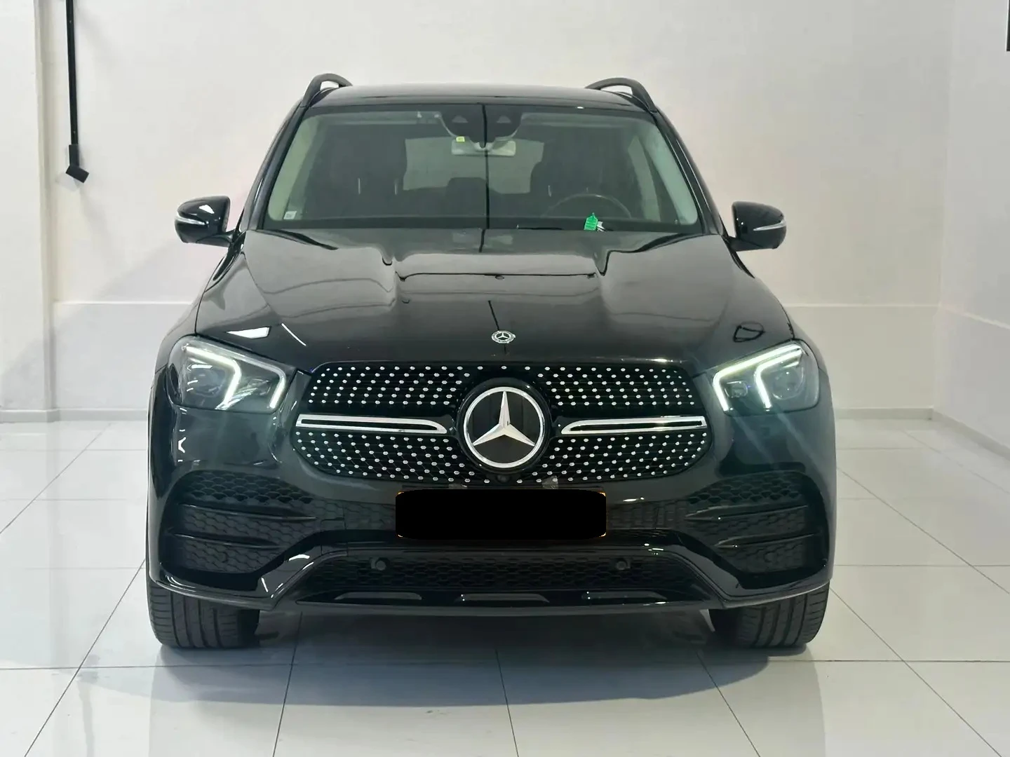 Mercedes-Benz GLE 350 d 4Matic AMG-Line, снимка 2 - Автомобили и джипове - 56085241