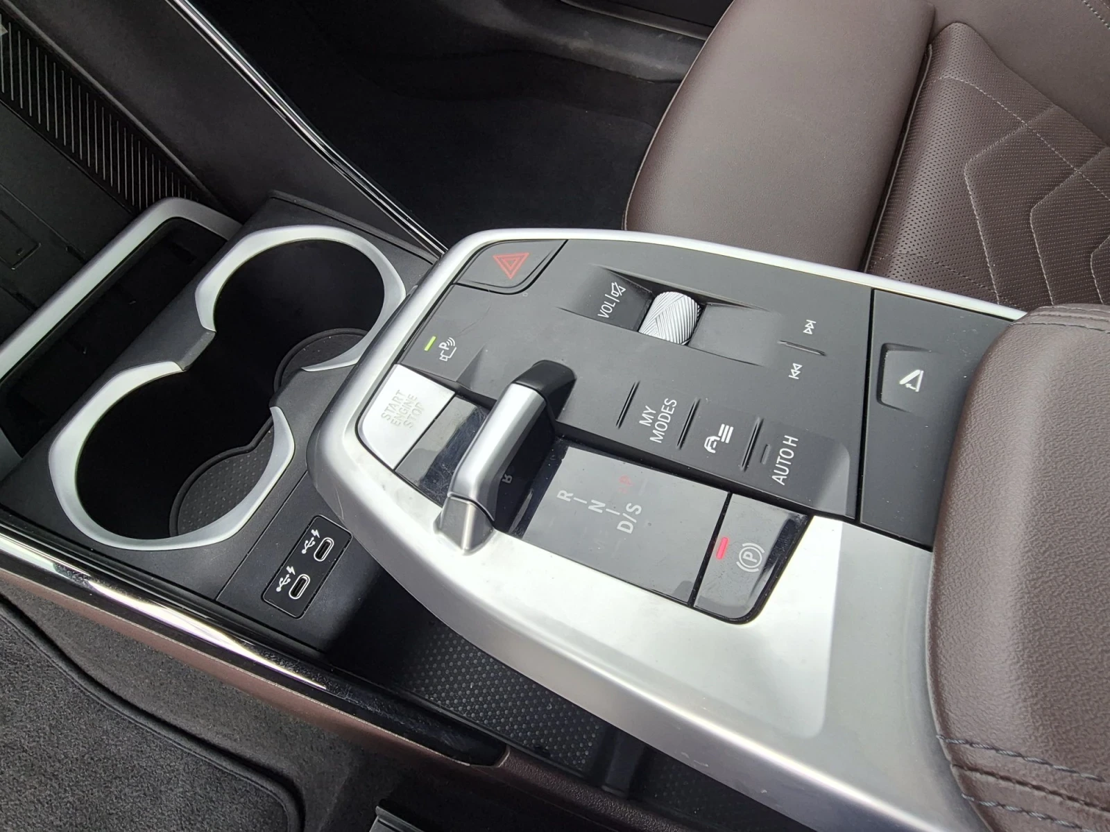 BMW X1 2.3D-211ps///4х4///INDIVIDUAL///M-paket, снимка 9 - Автомобили и джипове - 56714836