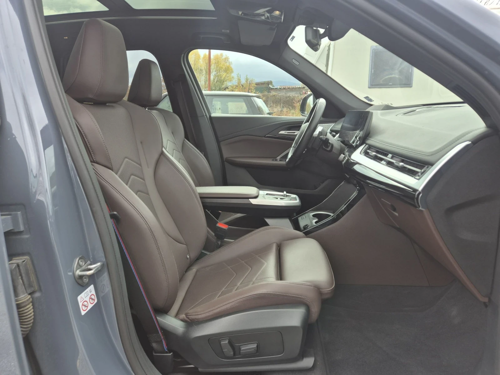BMW X1 2.3D-211ps///4х4///INDIVIDUAL///M-paket, снимка 14 - Автомобили и джипове - 56714836