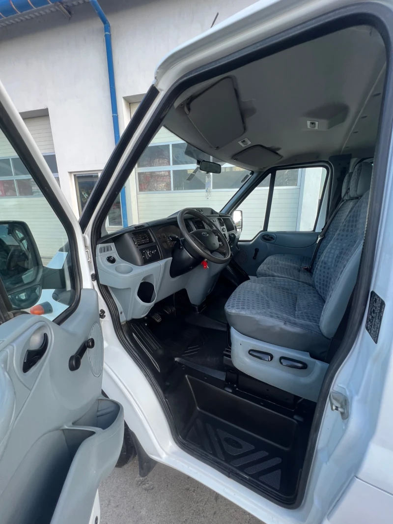 Ford Transit Климатик / 130 000 км.пробег!, снимка 11 - Бусове и автобуси - 50701075