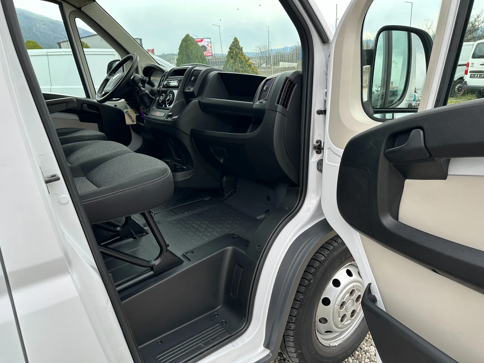 Fiat Ducato 2.3JTD, M-JET Professional /MAXI, снимка 8 - Бусове и автобуси - 54148297