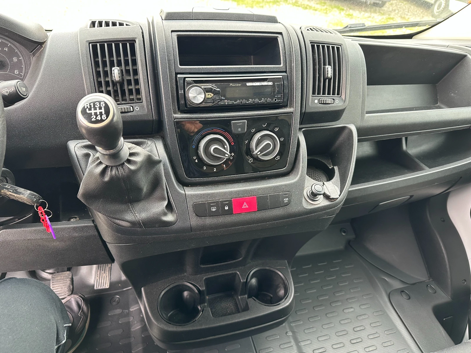 Fiat Ducato 2.3JTD, M-JET Professional /MAXI, снимка 5 - Бусове и автобуси - 54148297