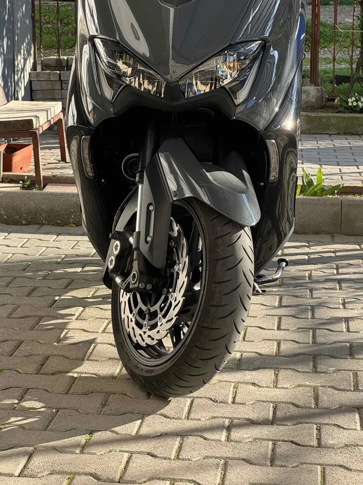 Yamaha T-max 560 Techmax, снимка 9 - Мотоциклети и мототехника - 55236640