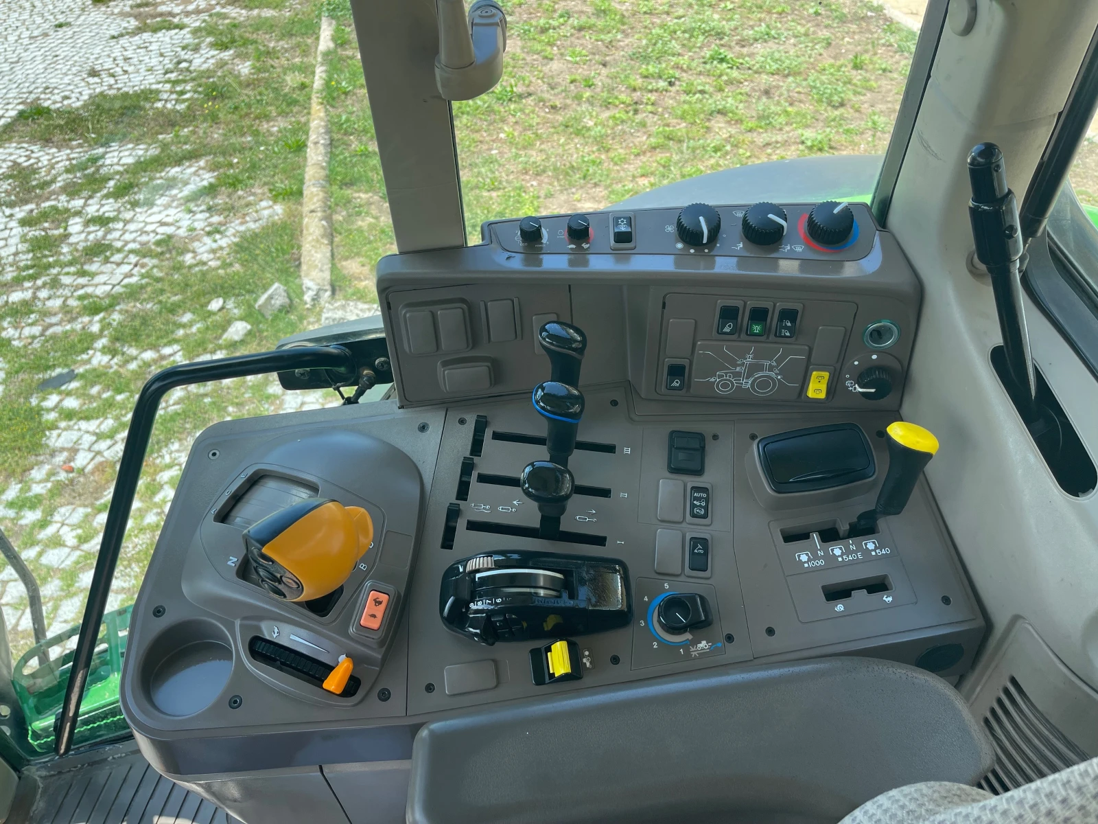  John Deere 6195M POWER QUAD   | Mobile.bg   14