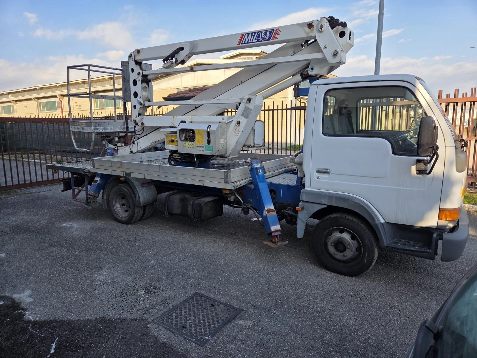 ��������� NISSAN V.I. TLO. 35/3. 18� ������� �� ��������!!! | Mobile.bg � ����������� 4