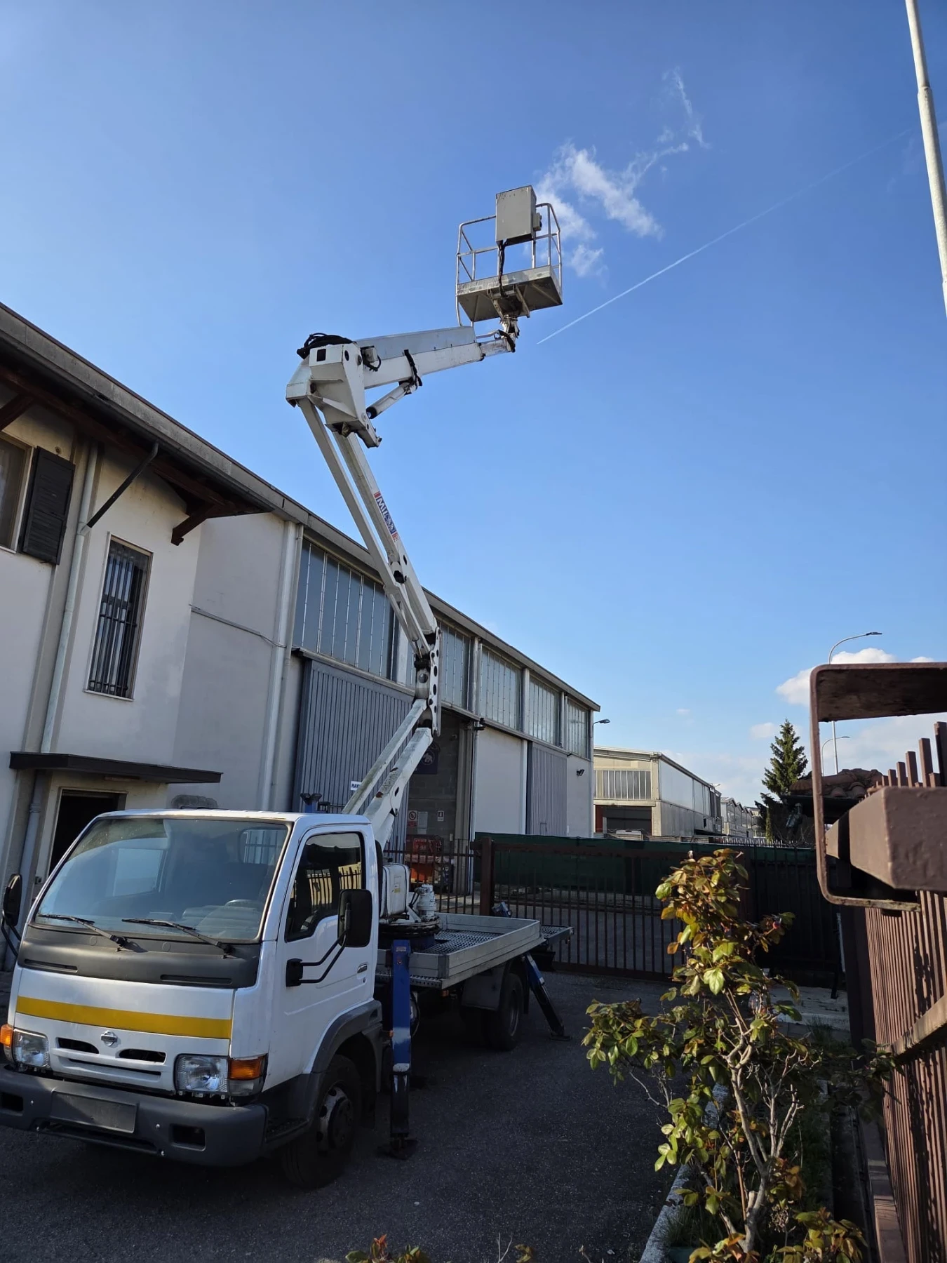 ��������� NISSAN V.I. TLO. 35/3. 18� ������� �� ��������!!! | Mobile.bg � ����������� 8