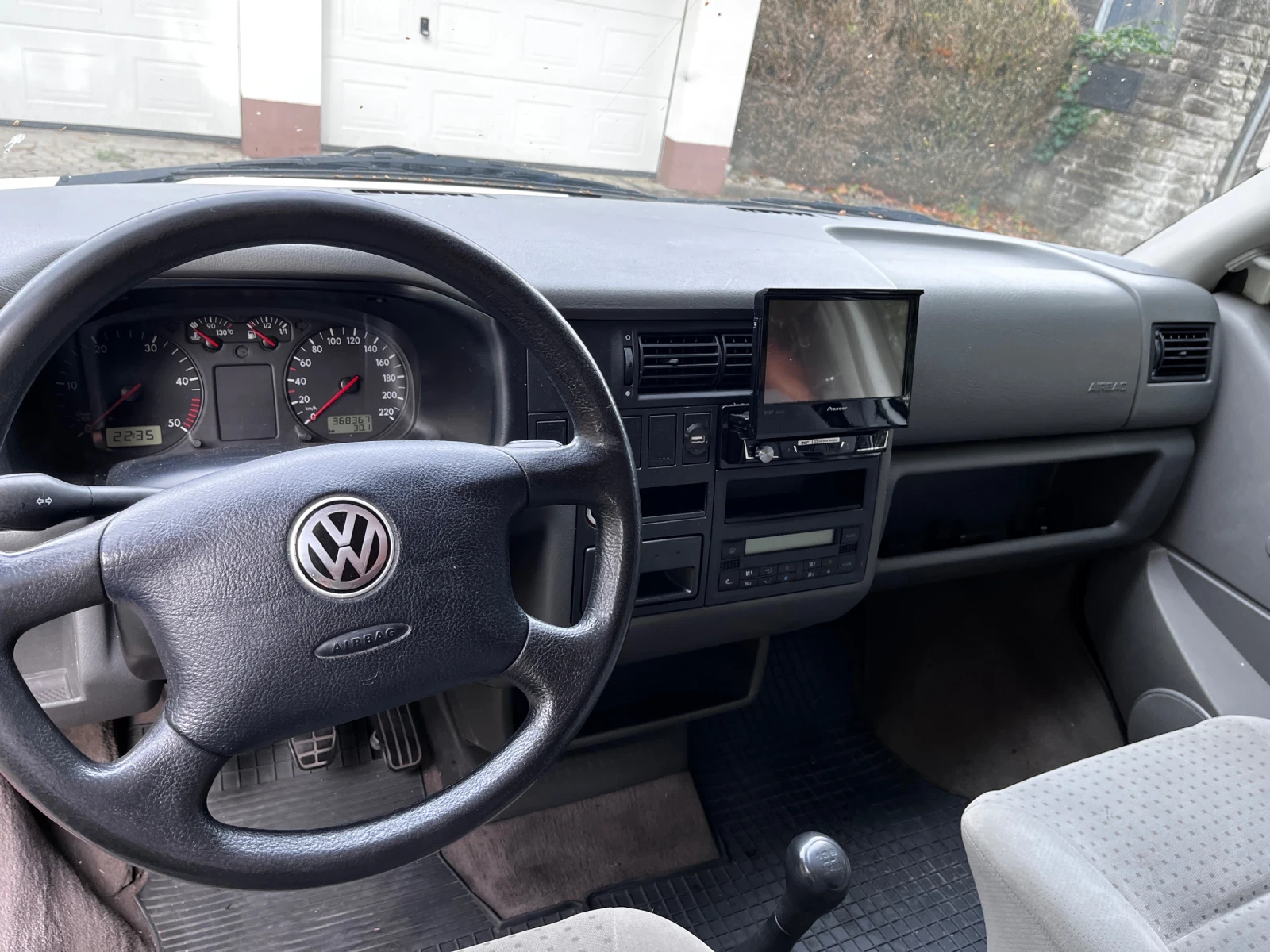 Кемпер VW Т4 caravelle 2.5, снимка 9 - Каравани и кемпери - 56144892
