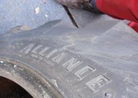 Гуми, снимка 5