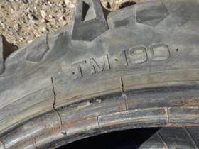 Гуми, снимка 3