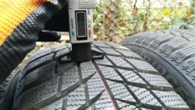 Гуми Зимни 205/60R16, снимка 5