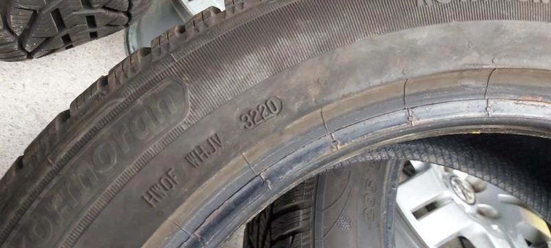 Гуми Зимни 205/55R16, снимка 7 - Гуми и джанти - 34366877