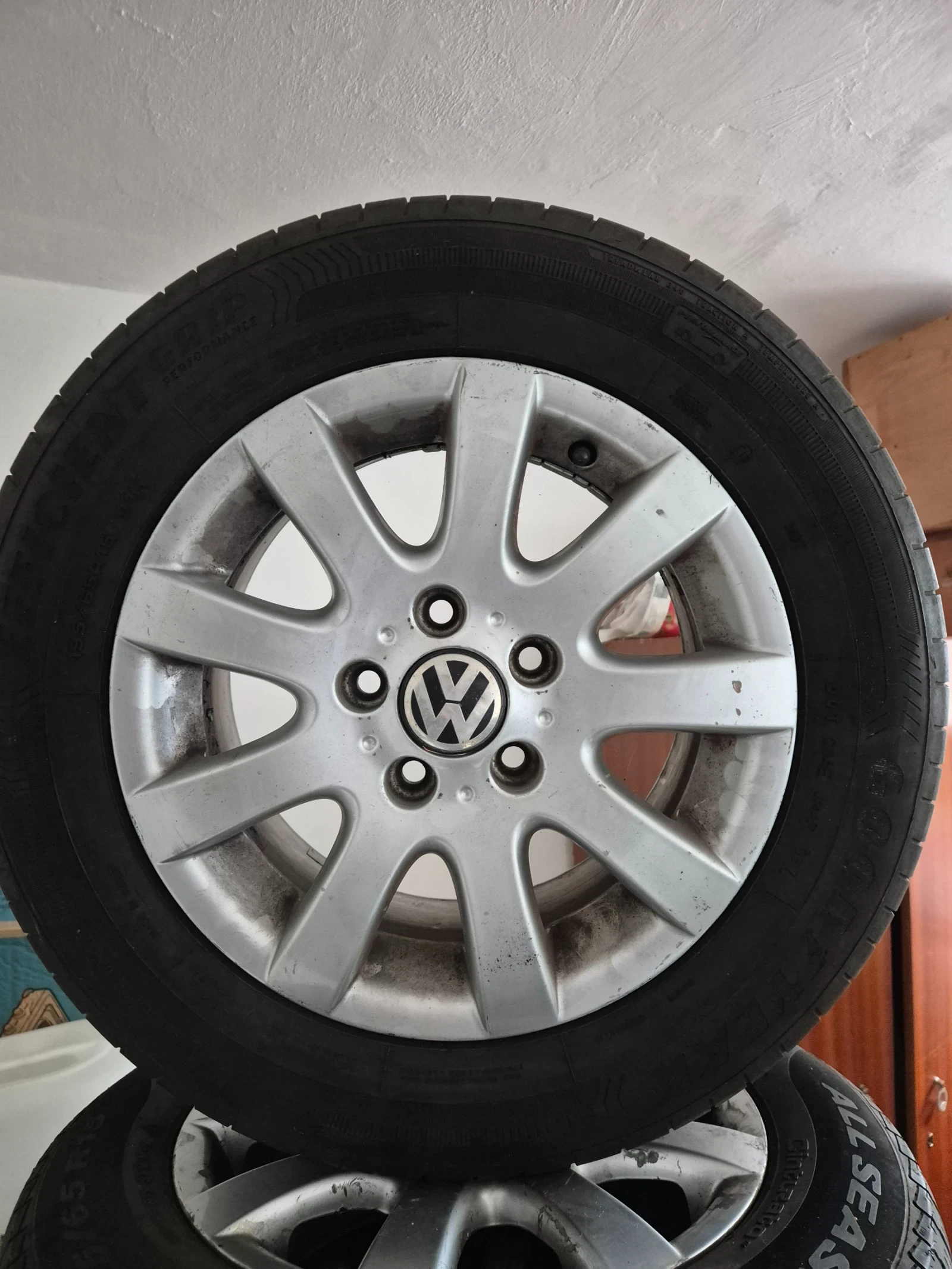 ���� � ������ 205/60R16 �� VW | Mobile.bg � ����������� 1