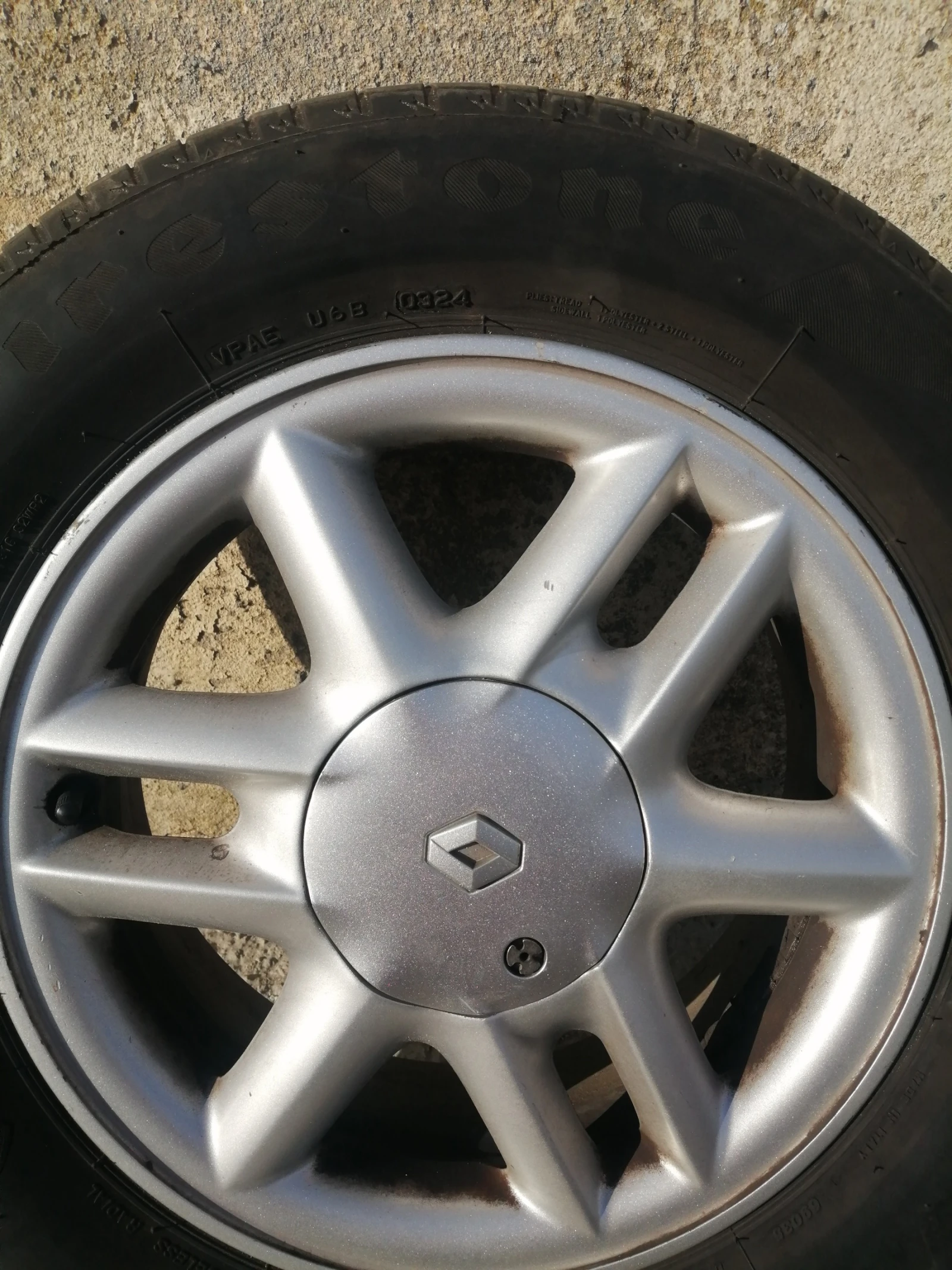 Гуми с джанти Firestone 195/65R15, снимка 2 - Гуми и джанти - 55540073