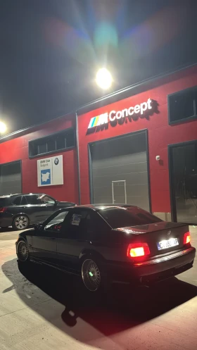 BMW 320, снимка 8