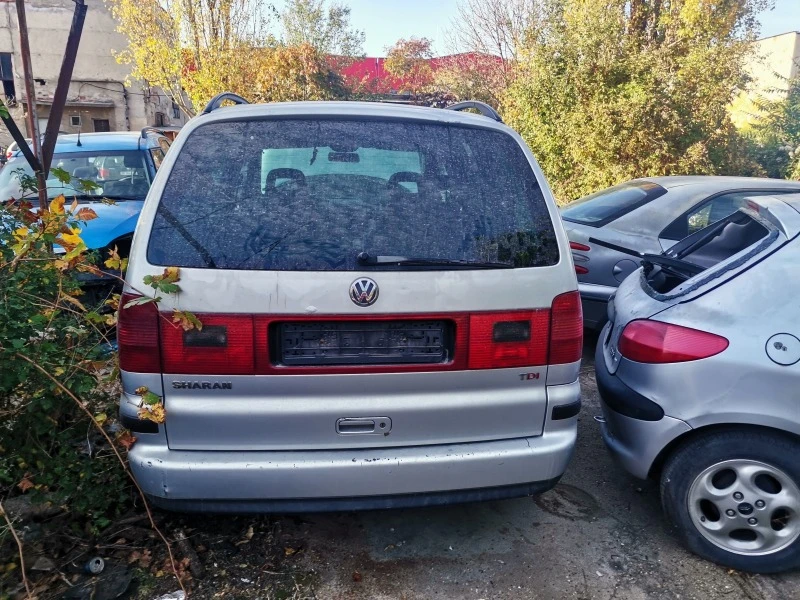 VW Sharan 1.9TDI pd 90кс ANU, снимка 6 - Автомобили и джипове - 47189693