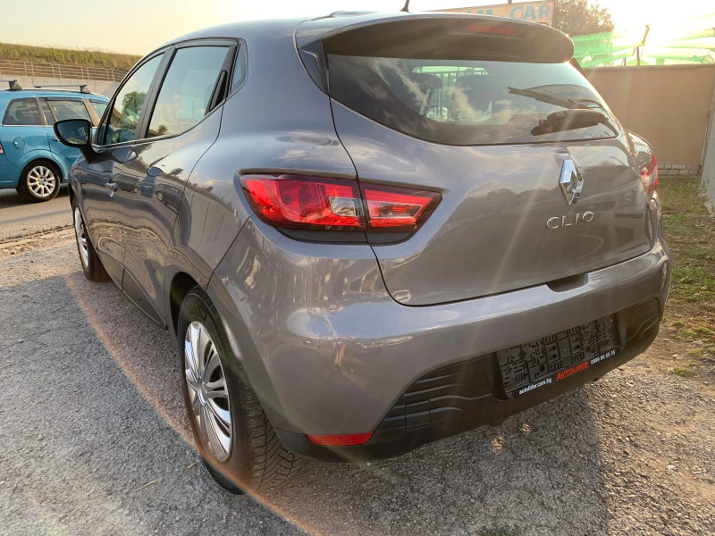 Renault Clio 1.2 i, снимка 7 - Автомобили и джипове - 45404428