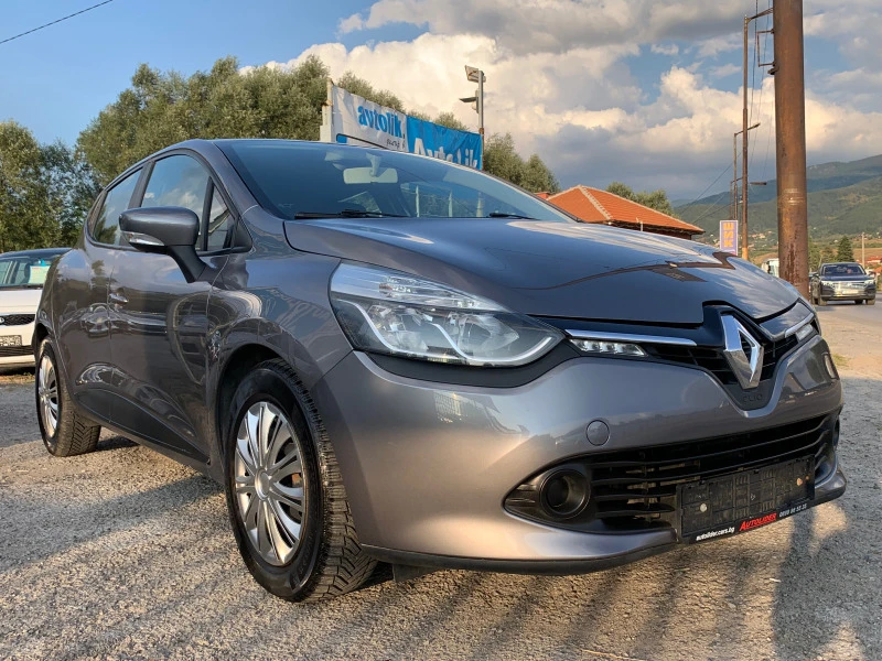 Renault Clio 1.2 i, снимка 3 - Автомобили и джипове - 45404428