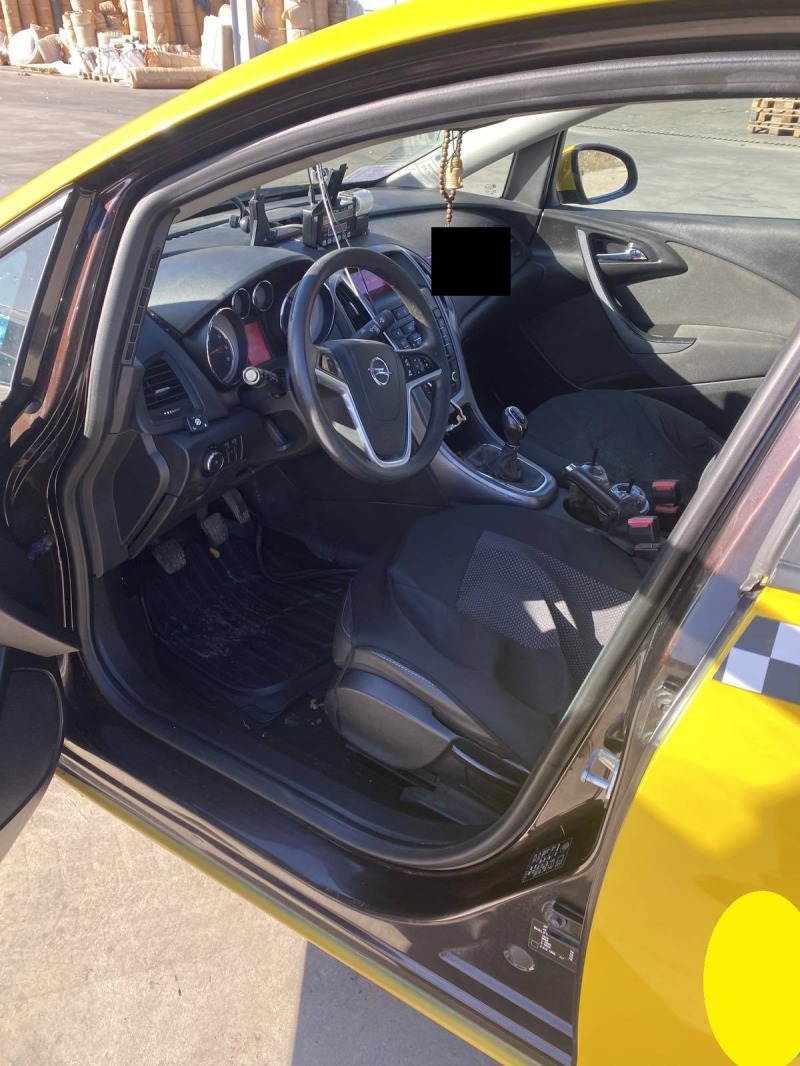 Opel Astra 1.6 бензин/газ, снимка 8 - Автомобили и джипове - 44457294