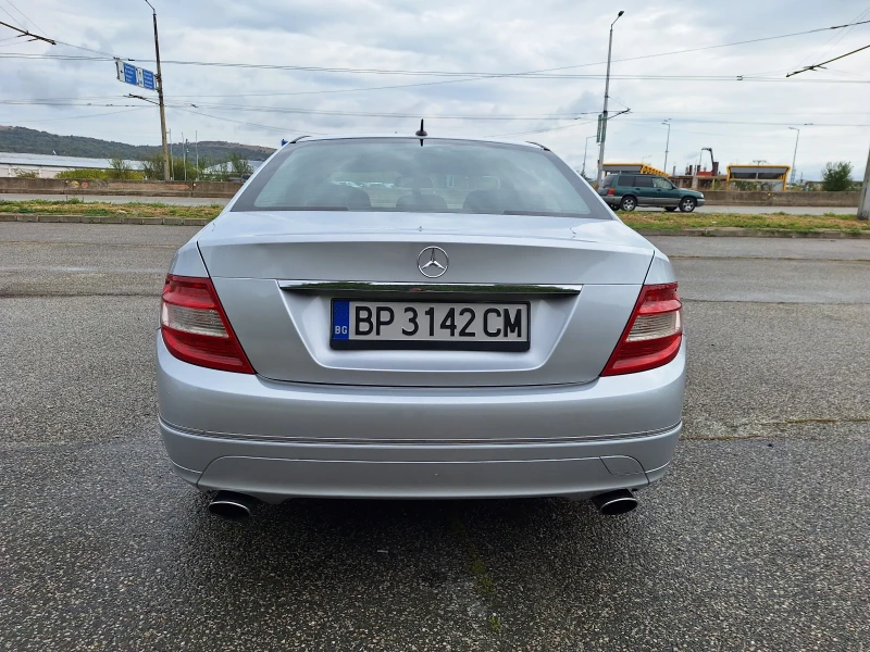 Mercedes-Benz C 320 224кс ТОП състояние , снимка 4 - Автомобили и джипове - 47303759