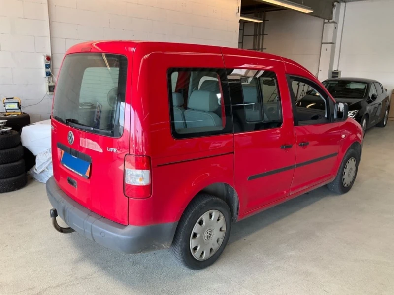 VW Caddy, снимка 2 - Автомобили и джипове - 47981843