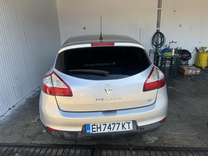 Renault Megane 1.5, снимка 5 - Автомобили и джипове - 47994286