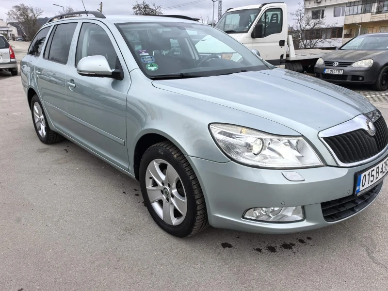 Skoda Octavia 1.8 автоматик, снимка 3 - Автомобили и джипове - 48783339