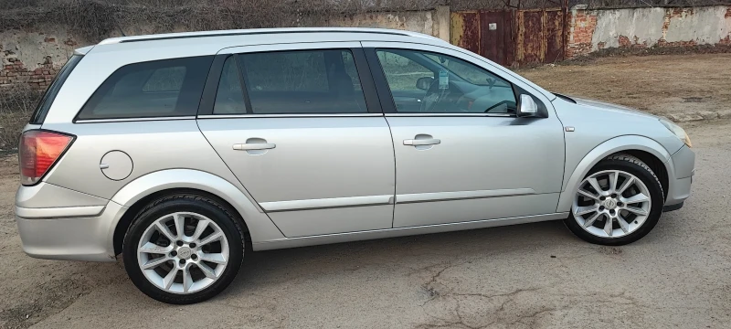 Opel Astra, снимка 4 - Автомобили и джипове - 48964244