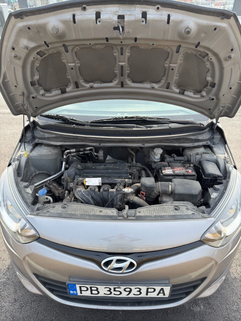 Hyundai I20, снимка 10 - Автомобили и джипове - 49299534