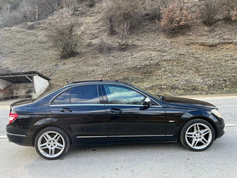 Mercedes-Benz C 320 Кожа* Нави* Панорама* АМГ джанти* Подгрев* Парктро, снимка 4 - Автомобили и джипове - 49506429