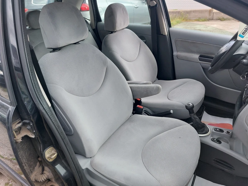 Citroen C3 1.1i* CLIMATIC* 36м. х 140лв.* , снимка 11 - Автомобили и джипове - 50023340